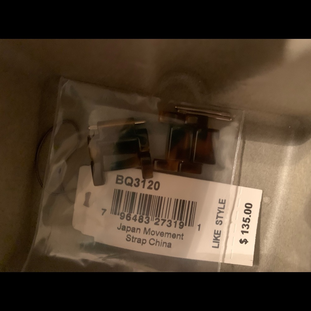 Fossil Watch - Picture 4 of 4